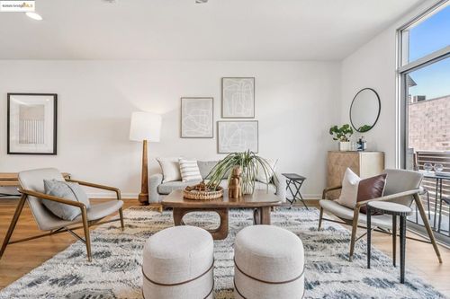 301 Liquid Sugar Dr, Emeryville, CA, 94608-1154 | Card Image