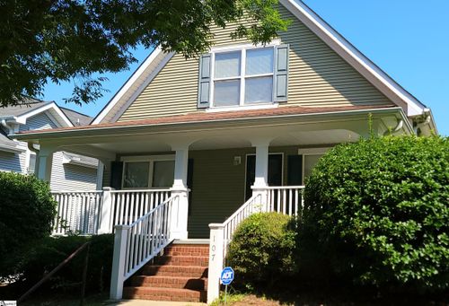 107 Asteria St, Greenville, SC, 29607-6326 | Card Image