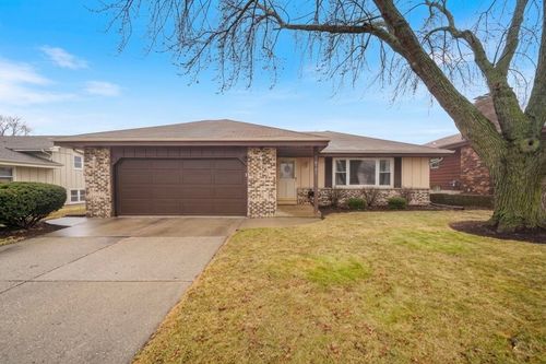 6105 68th St, Kenosha, WI, 53142-1406 | Card Image