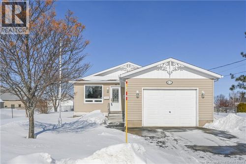 63 Rue Parisé, Caraquet, NB, E1W1B6 | Card Image