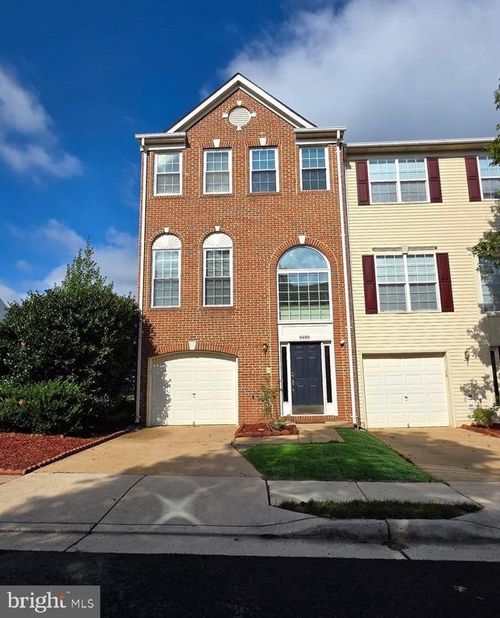 6690 Roderick Loop, GAINESVILLE, VA, 20155-1490 | Card Image