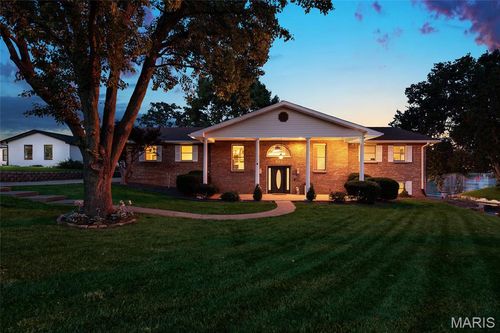 693 Boulevard De Cannes, Edwardsville, IL, 62025-5303 | Card Image