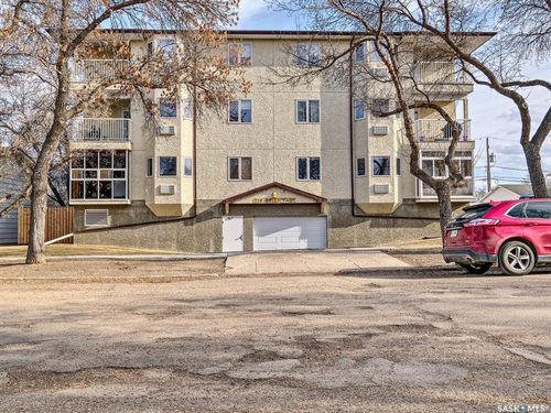 102-210 3rd Ave E, Rosetown, SK, S0L2V0 | Card Image