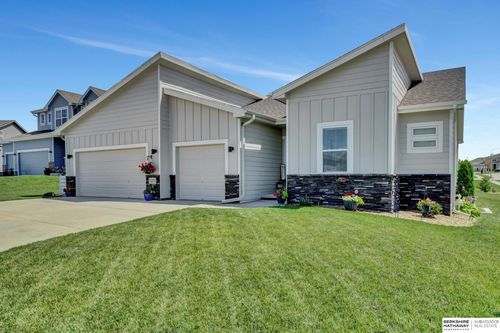 11263 Osprey Cir, Papillion, NE, 68046-3887 | Card Image