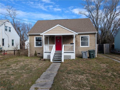 622 Chapel St, Hampton, VA, 23669-3904 | Card Image