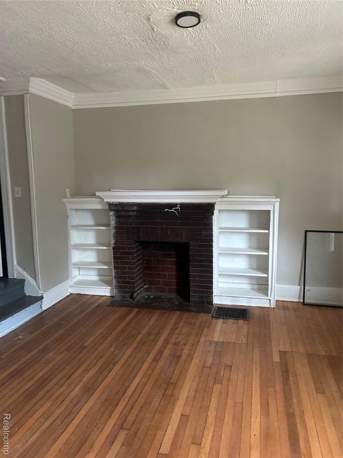 1557 Glynn Court, Detroit, MI, 48206 | Card Image