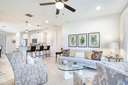 1519 Oceania Dr, NAPLES, FL, 34113-8495 | Card Image