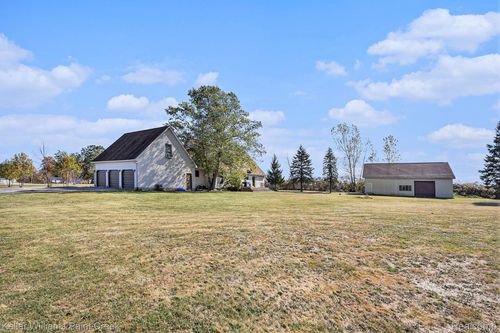 124 S Doran Rd, Imlay City, MI, 48444-9663 | Card Image