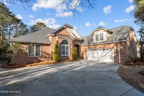 211 Port Side Dr, Sneads Ferry, NC, 28460-9110 | Card Image
