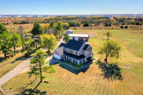 1917 E Eseco Rd, Cushing, OK, 74023-5518 | Card Image