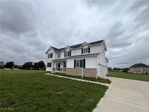 548 William St, Lagrange, OH, 44050-8905 | Card Image