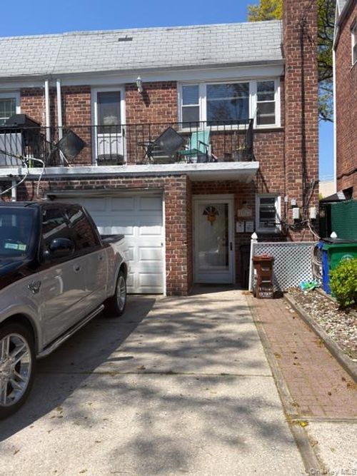 1st-195-27 37th Ave, Flushing, NY, 11358-4006 | Card Image