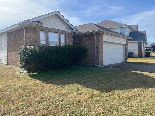 9921 Henna Ln, Fort Worth, TX, 76108-6503 | Card Image
