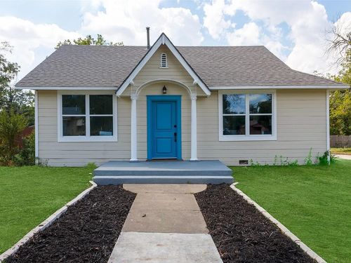 3400 8th Ave, Fort Worth, TX, 76110-3811 | Card Image