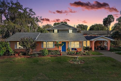 936 N Baker St, MOUNT DORA, FL, 32757-4830 | Card Image
