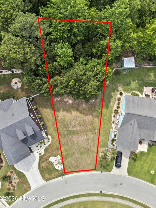 408 Caroline Sanders Way, Holly Ridge, NC, 28445-1300 | Card Image