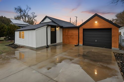 1320 W Indiana Ave, Salt Lake City, UT, 84104-2743 | Card Image