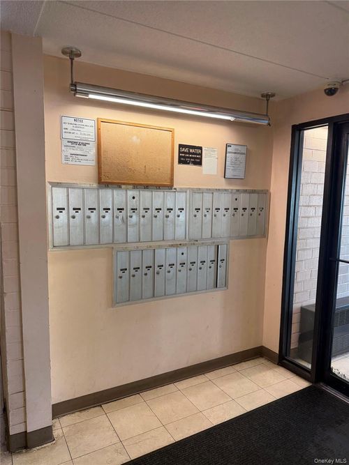 apt-1c-13446 Maple Ave, Flushing, NY, 11355-4570 | Card Image
