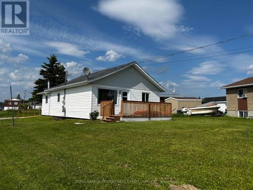 2 Albert St, Kapuskasing, ON, P5N2S9 | Card Image