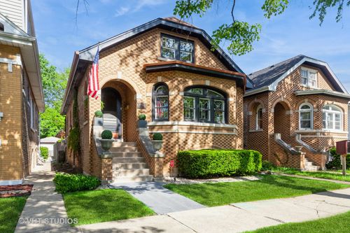 3621 Madison Ave, Brookfield, IL, 60513-1557 | Card Image