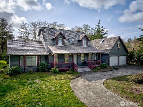 34009 Territory Rd, Oysterville, WA, 98641-1426 | Card Image