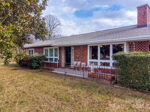 23 Cinder Rdg, Sylva, NC, 28779-5144 | Card Image