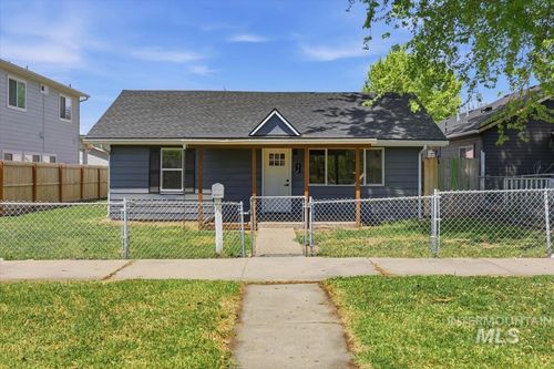 419 15th Ave N, Nampa, ID, 83687-4054 | Card Image