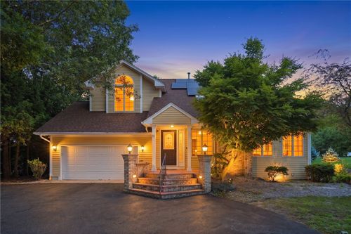 10 Di Fazio Dr, Johnston, RI, 02919-5910 | Card Image