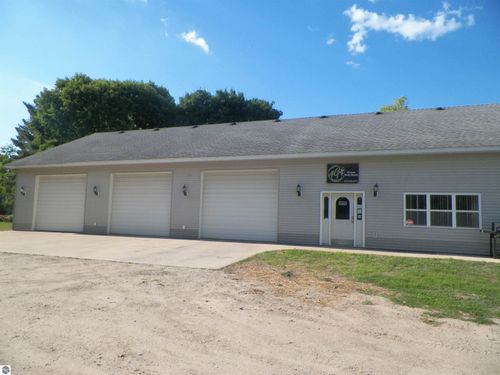 410 Division, Hersey, MI, 49639-9523 | Card Image