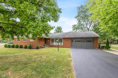 4240 Roselawn Ave, Columbus, IN, 47203-1155 | Card Image