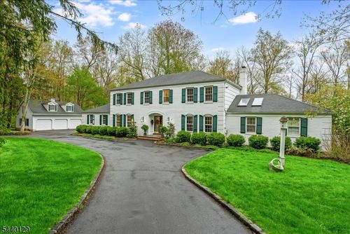 4 Edward Shippen Ln, Morristown, NJ, 07960-3402 | Card Image