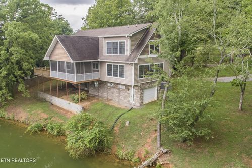 4193 Parris Drive, Lenoir City, TN, 37772 | Card Image