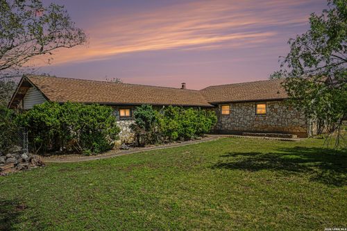 9803 Saxet Dr, Boerne, TX, 78006-5113 | Card Image