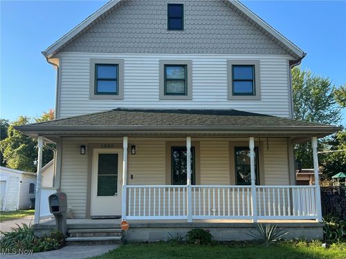 1960 E 33rd St, Lorain, OH, 44055-1929 | Card Image