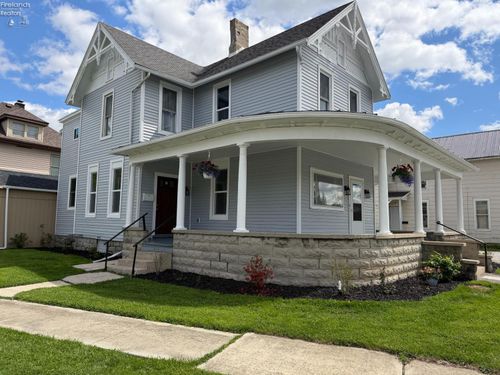 324 N Sandusky St, Tiffin, OH, 44883-1151 | Card Image
