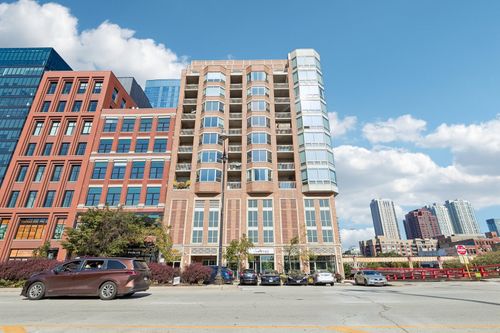 701-720 Randolph St, Chicago, IL, 60661-2136 | Card Image
