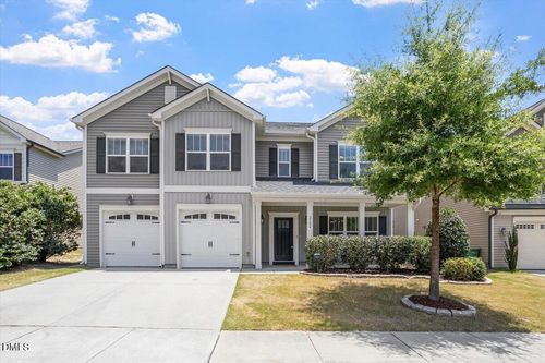 2104 Temple Hills Way, Fuquay Varina, NC, 27526-3810 | Card Image