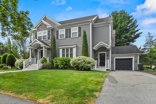 118 Sheffield Rd, Waltham, MA, 02451-2323 | Card Image