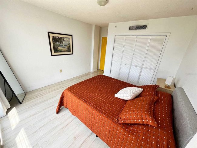 UNIT-405 - 470 3 Rd St S, Condo with 2 bedrooms, 2 bathrooms and null parking in SAINT PETERSBURG FL | Image 9
