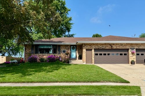 apt-a-906 A Carlisle Dr, Rochelle, IL, 61068-1798 | Card Image
