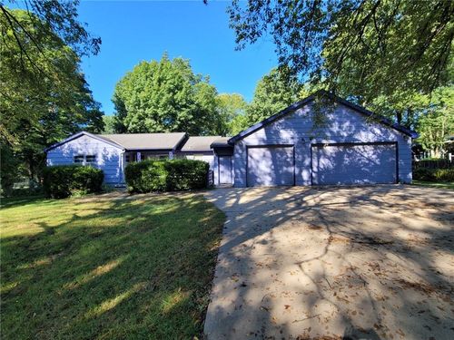 206 13th Ave N, Greenwood, MO, 64034-9748 | Card Image