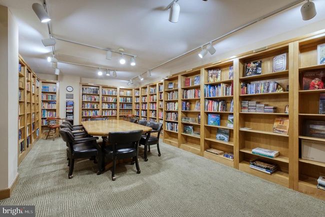 APT-321 - 1800 Old Meadow Rd, Condo with 2 bedrooms, 2 bathrooms and null parking in MCLEAN VA | Image 46