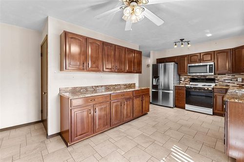226 Ridgeview Dr, Columbia, IL, 62236-1216 | Card Image