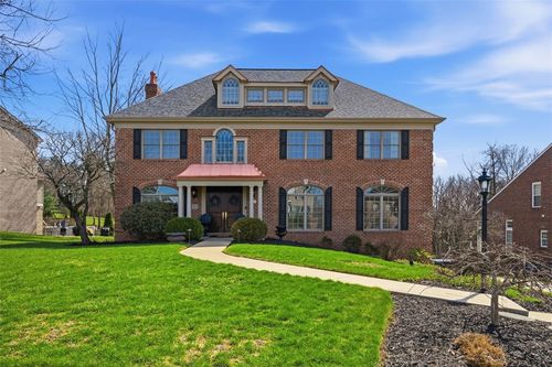 113 Amy Jo Ln, Coraopolis, PA, 15108-5201 | Card Image