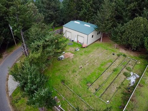 266 Olson Road, Shelter Cove, CA, 95589 | Card Image