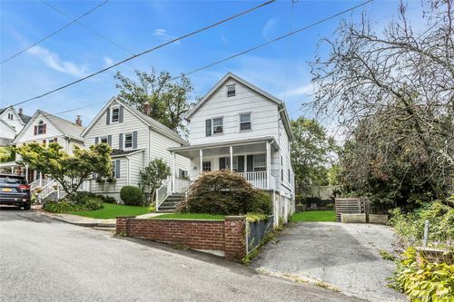 46 Irving Pl, Oyster Bay, NY, 11771-2315 | Card Image