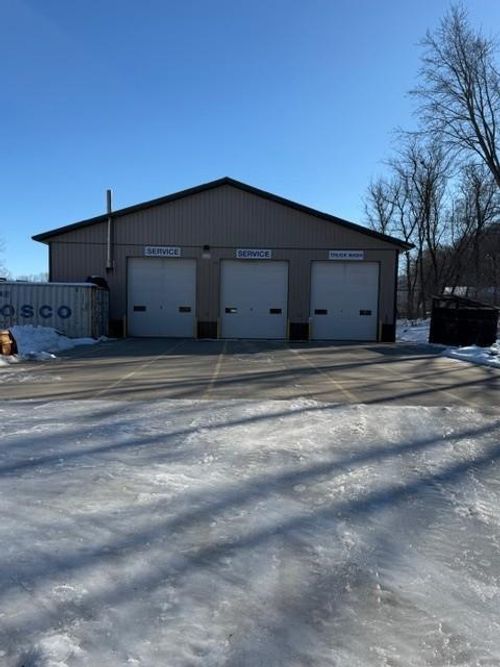 145 Railroad Ave, Ellsworth, WI, 54011-4920 | Card Image