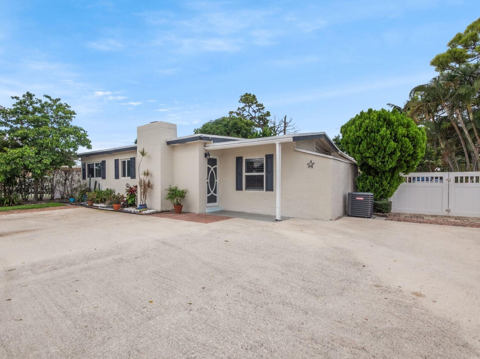 Forest Hill Blvd, West Palm Beach, FL 33415