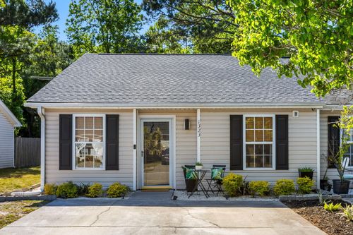 1323 Pinnacle Ln, Charleston, SC, 29412-8640 | Card Image