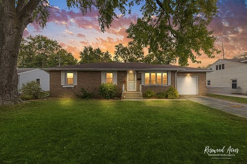 590 Jonette Ave, Bradley, IL, 60915-1120 | Card Image